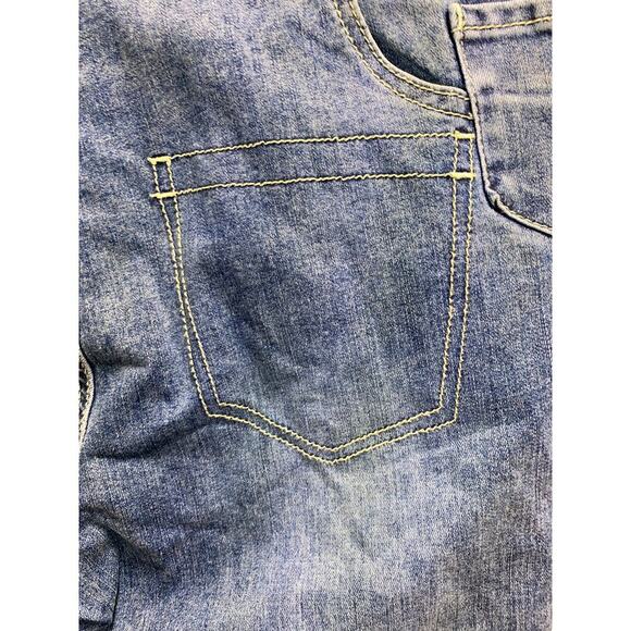 NWT GOZO women’s jeans.  Irregular pockets.  Fun jeans. Size 36 - Picture 4 of 9